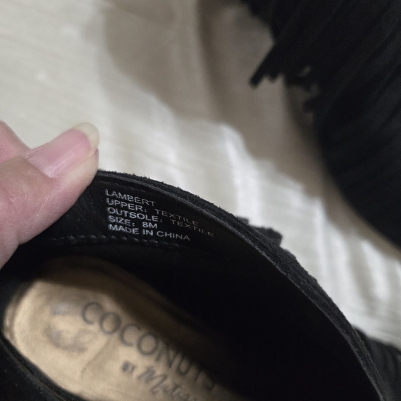 Coconuts by Matisse Black Faux Suede Fringe Booties Size 8 - Picture 5 of 8